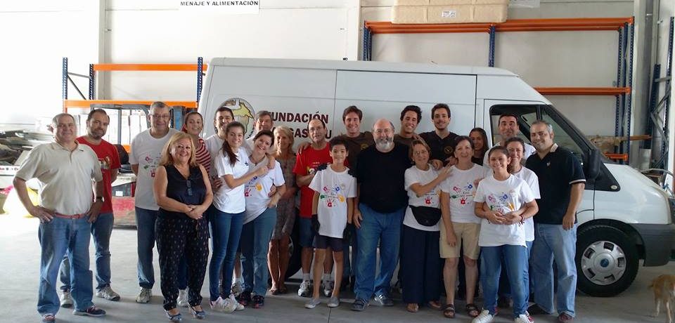 Mañana muy animada en la nave de la Fundación Bangassou