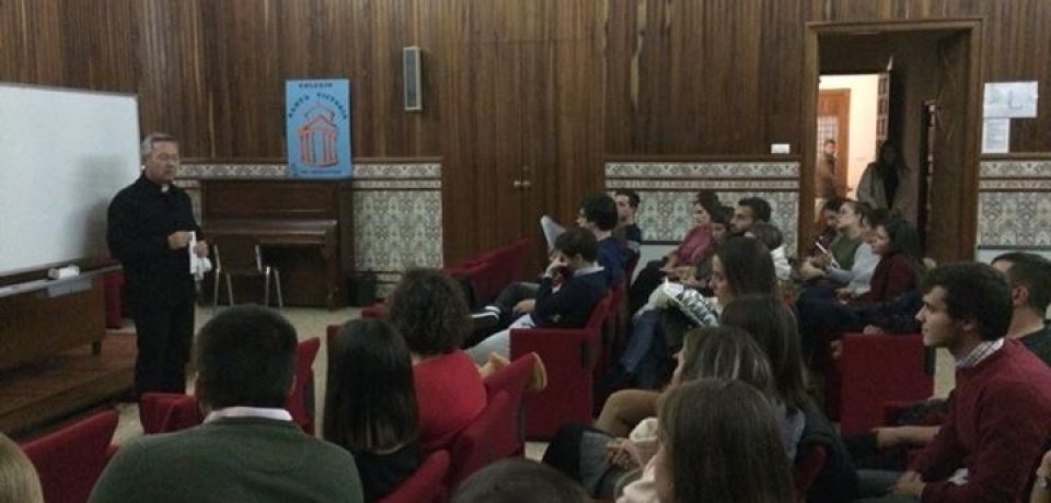 Formación general de catequistas sobre MARIA