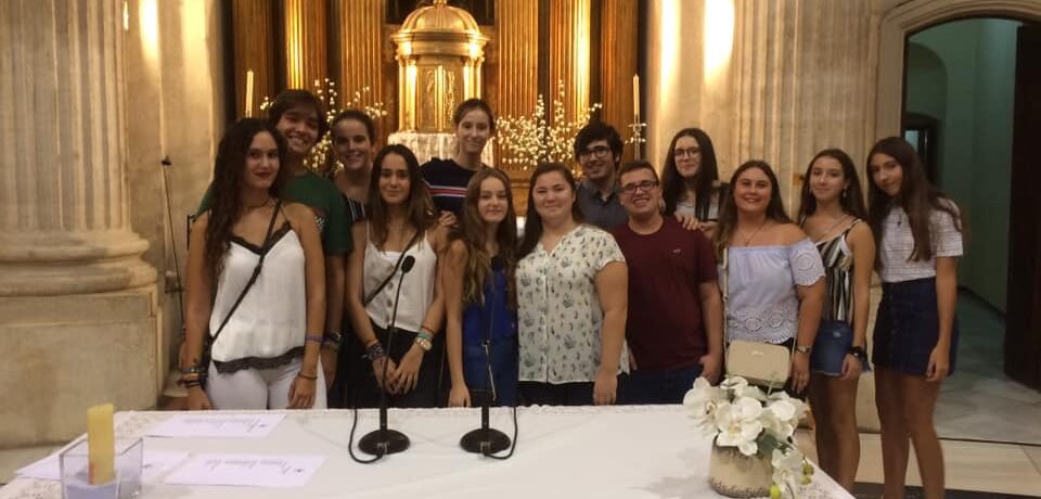 SER FAMILIA EN GRUPOS