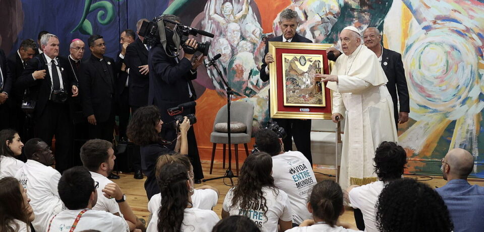 LOS TRES LABORATORIOS DE ESPERANZA