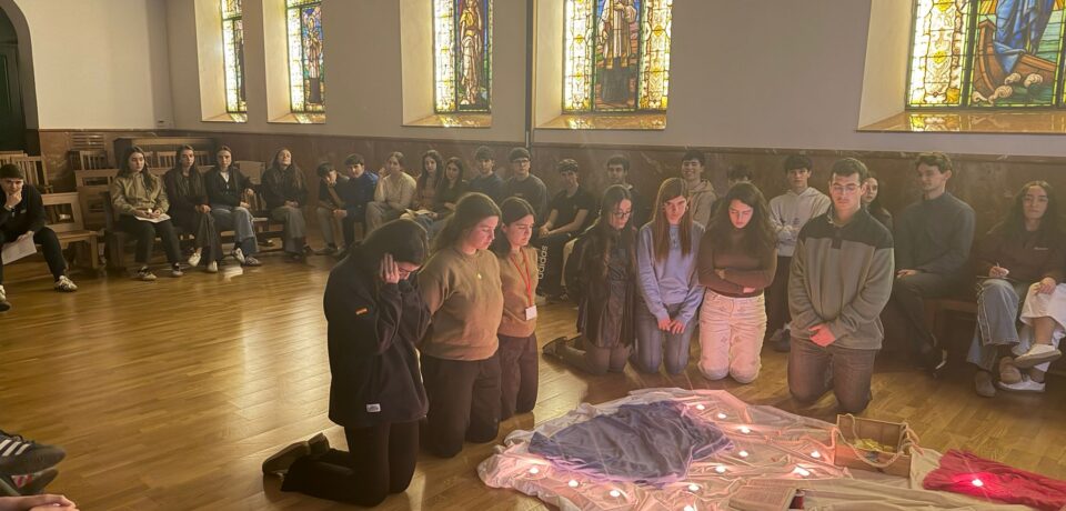 “Hacia el horizonte personal”. Un retiro para responder a la llamada 2º Bach